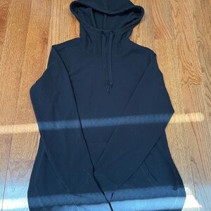 Black sweatshirt
